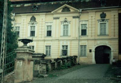 libraryphoto26.jpg